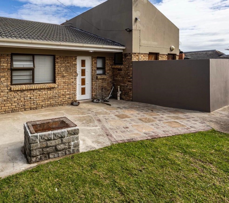 3 Bedroom Property for Sale in Gonubie Eastern Cape
